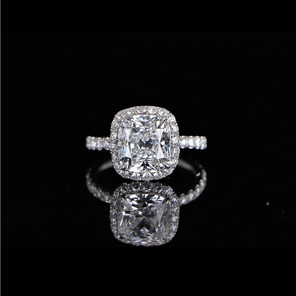 5.01 CT Harry Winston Natural Cushion Cut Diamond Halo Engagement Ring - 950